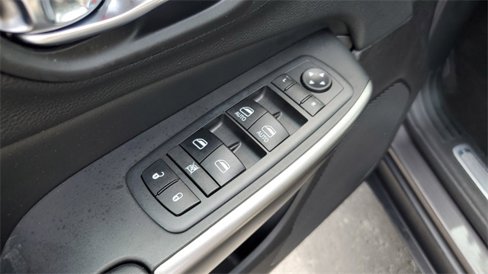 Certified 2020 Jeep Cherokee Limited image 9