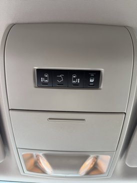 Used 2016 Dodge Grand Caravan SXT image 35