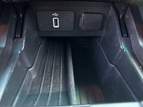 Used 2017 Ford Explorer XLT w/ Equipment Group 202A image 47