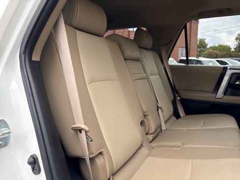 Used 2019 Toyota 4Runner SR5 Premium image 35