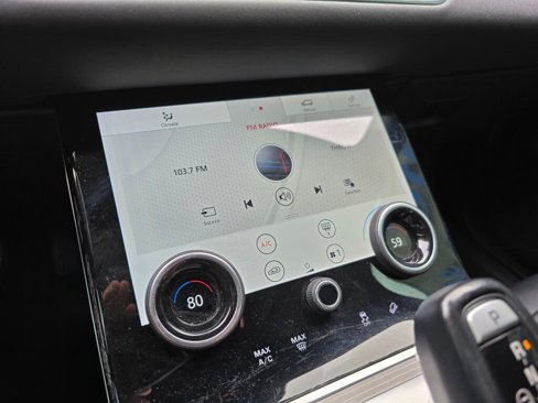 Used 2020 Land Rover Range Rover Evoque SE image 26