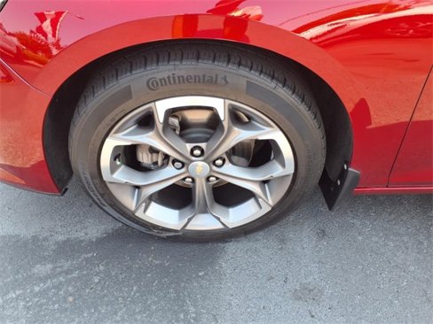 Used 2022 Chevrolet Malibu LT w/ Leather Package image 4
