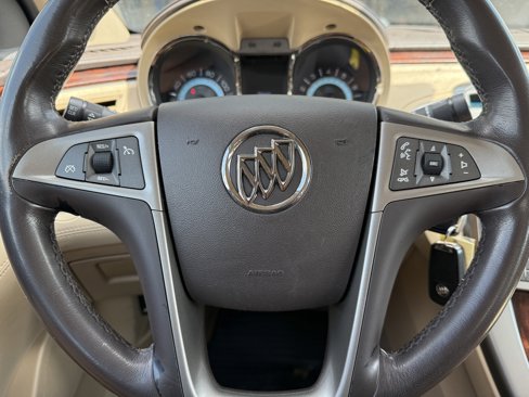 Used 2012 Buick LaCrosse Leather image 25