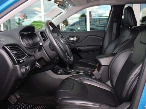 Certified 2020 Jeep Cherokee Latitude Plus image 11