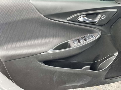 Used 2022 Chevrolet Malibu LT image 9