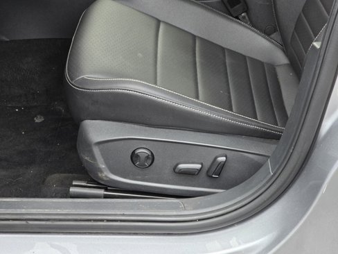 Used 2023 Volkswagen Jetta SE image 10