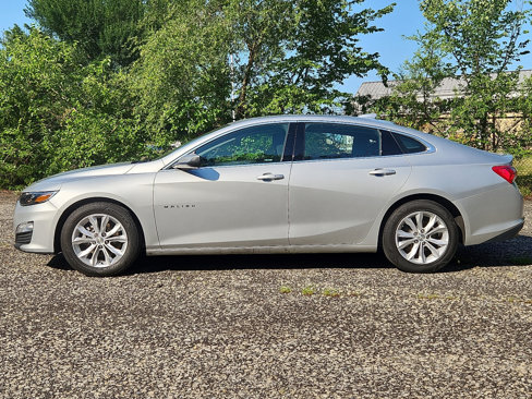 Used 2022 Chevrolet Malibu LT image 2