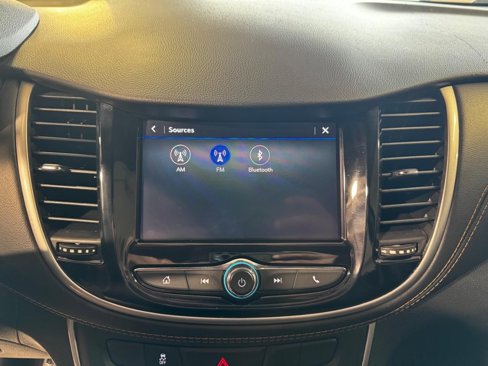 Used 2020 Chevrolet Trax LS image 19