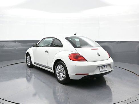 Used 2015 Volkswagen Beetle 1.8T image 8