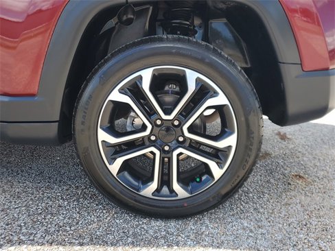 Used 2022 Jeep Compass Limited image 8