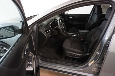 Used 2023 Chevrolet Malibu LT image 12