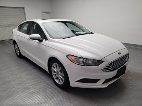 Used 2017 Ford Fusion SE w/ Fusion SE Technology Package image 13