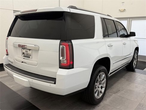 Used 2019 GMC Yukon Denali image 2