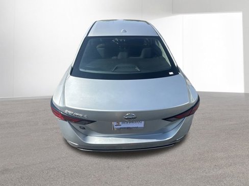 Certified 2023 Nissan Sentra SV image 30