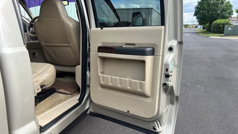 Used 2008 Ford F350 FX4 image 17