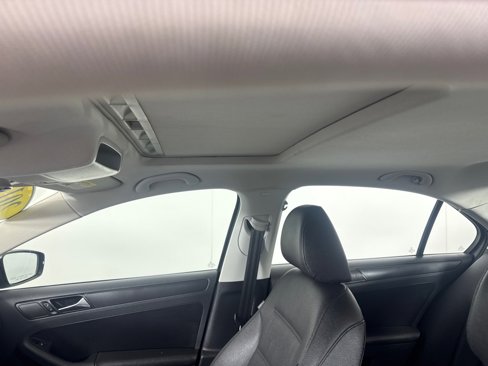 Used 2011 Volkswagen Jetta SE image 13