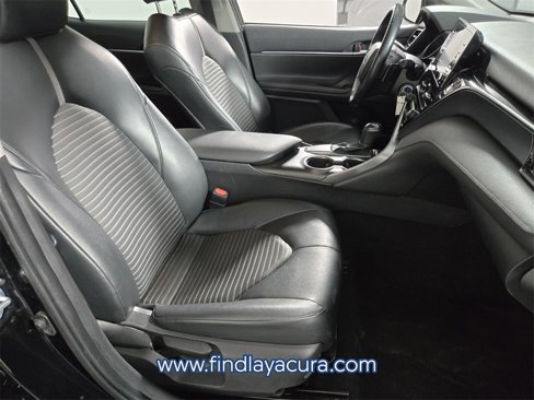 Used 2021 Toyota Camry SE image 15