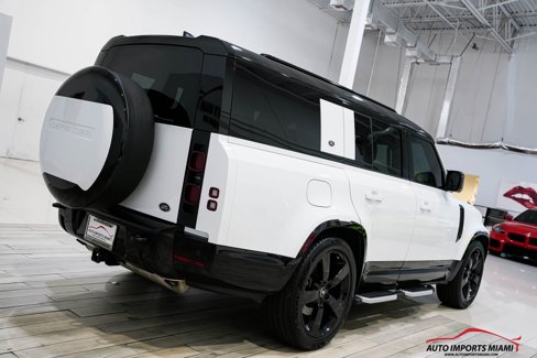 Used 2023 Land Rover Defender 110 X-Dynamic SE image 24