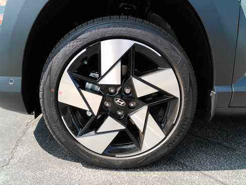 Used 2026 Hyundai Kona Limited image 9