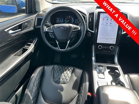 Used 2024 Ford Edge Titanium image 17