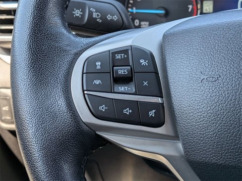 Used 2022 Ford Explorer XLT w/ Equipment Group 202A image 19
