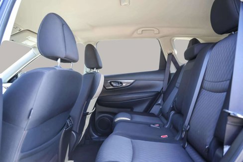 Used 2018 Nissan Rogue SV image 23