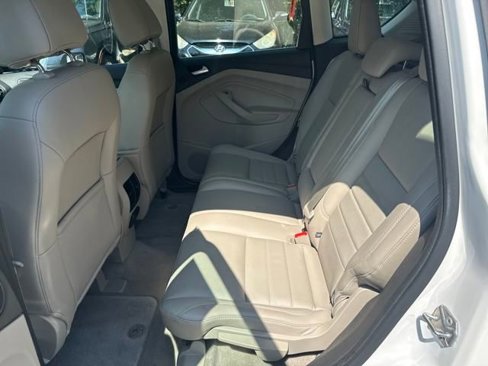 Used 2016 Ford C-MAX Energi SEL w/ Equipment Group 302A image 25