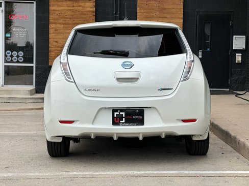 Used 2013 Nissan Leaf SV image 17