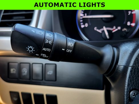 Used 2017 Toyota Highlander AWD V6 image 20