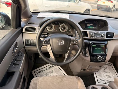 Used 2016 Honda Odyssey SE image 13