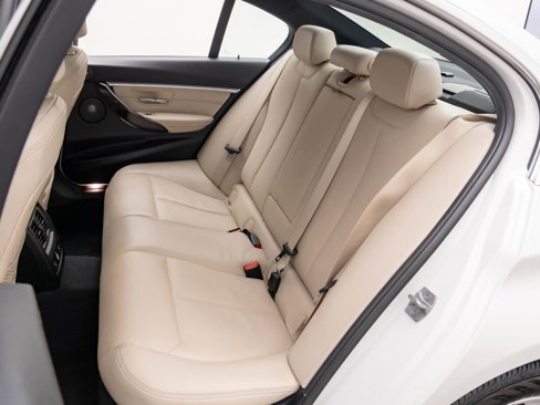 Used 2017 BMW 330e image 17