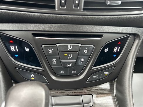 Used 2016 Buick Envision Premium image 16