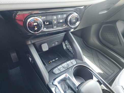 Used 2025 Chevrolet TrailBlazer LT w/ Convenience Package image 29