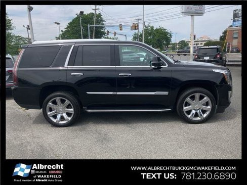Used 2018 Cadillac Escalade Luxury image 8