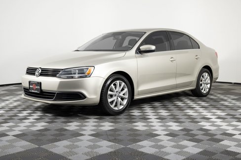 Used 2014 Volkswagen Jetta SE image 1