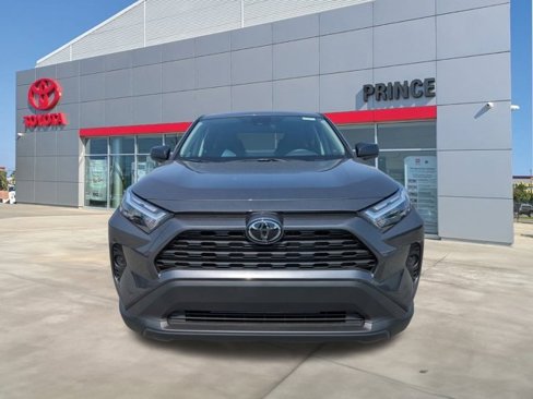 New 2025 Toyota RAV4 LE image 9