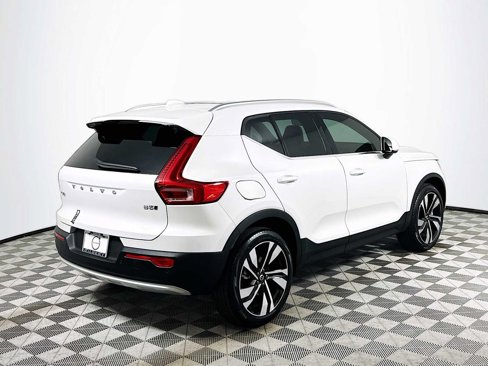 Used 2025 Volvo XC40 B5 Plus w/ Protection Package image 7