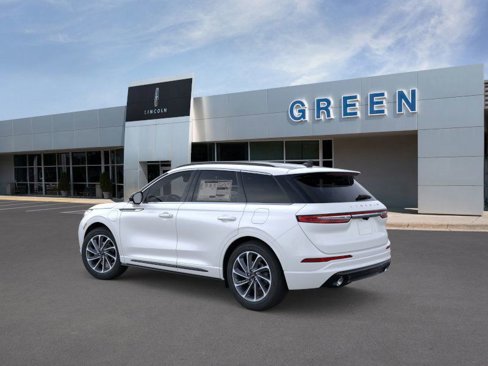 New 2025 Lincoln Corsair Grand Touring image 4