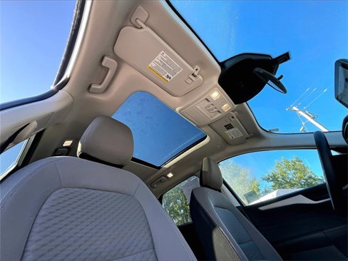 Used 2022 Ford Escape SE w/ Cold Weather Package image 18