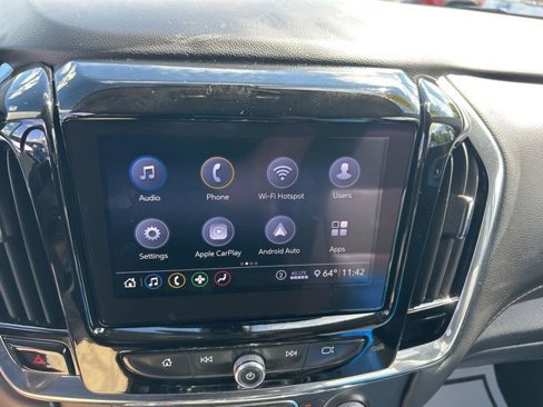 Used 2020 Chevrolet Traverse LT image 6
