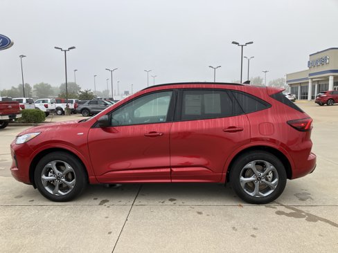 Certified 2023 Ford Escape ST-Line image 2