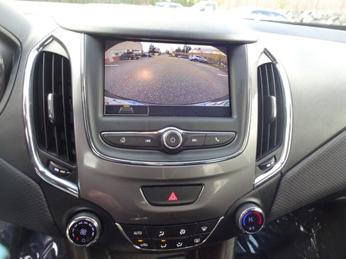 Used 2019 Chevrolet Cruze LT image 24
