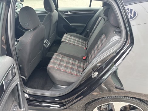 Used 2017 Volkswagen GTI S image 19
