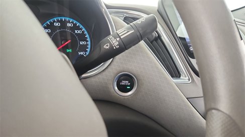 Used 2021 Chevrolet Malibu LT image 22