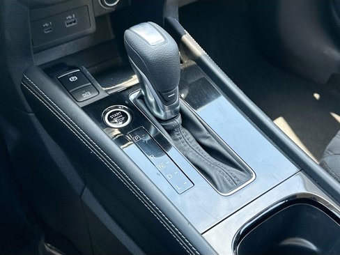 Certified 2023 Nissan Kicks SV image 15