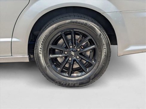 Used 2019 Dodge Grand Caravan GT image 23