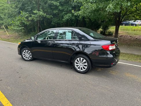 Used 2013 Toyota Corolla LE image 11