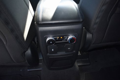 Used 2022 Ford Explorer XLT image 11