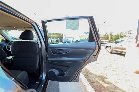 Used 2020 Nissan Rogue S image 52