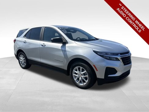 Used 2022 Chevrolet Equinox LS w/ LS Convenience Package image 10
